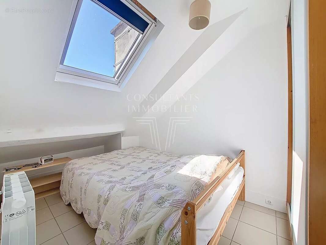 Appartement à PARIS-7E