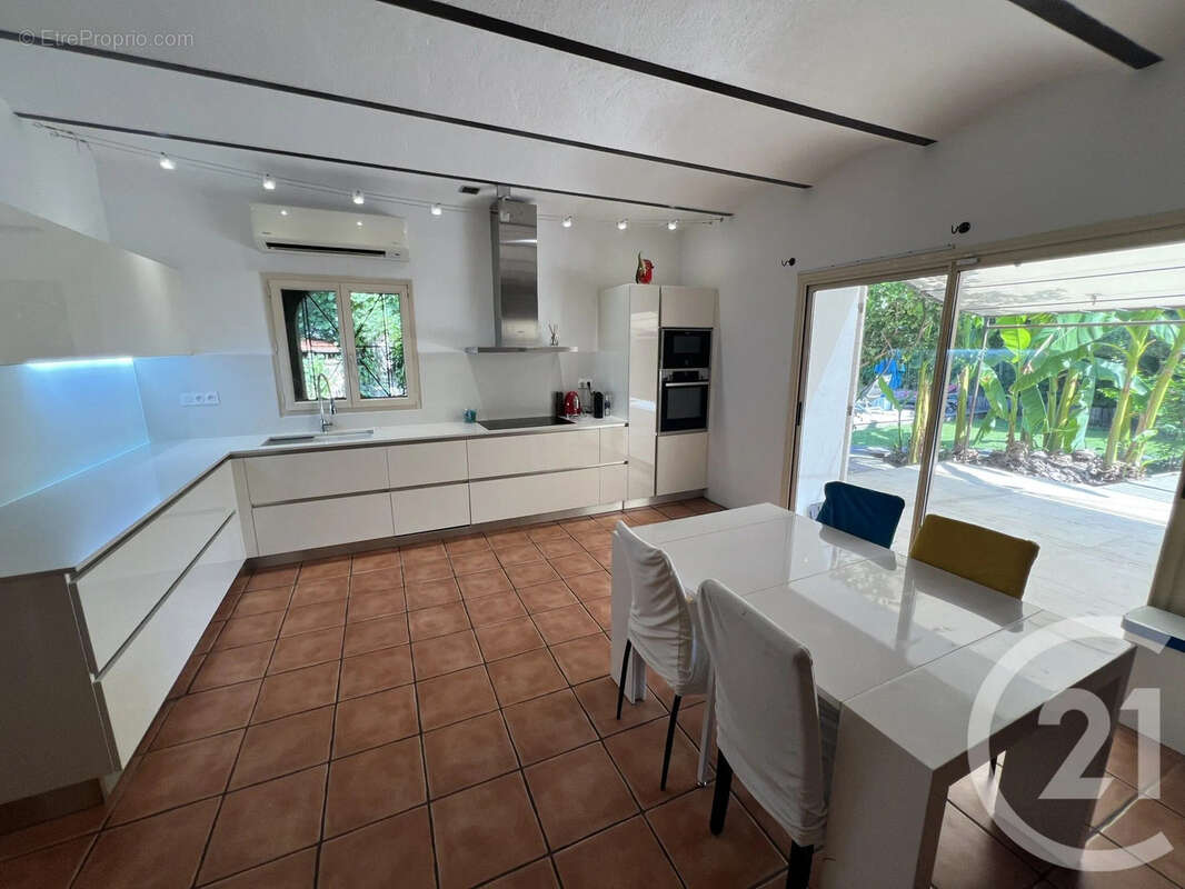 Maison 183 m² à Lucciana  - photo 13