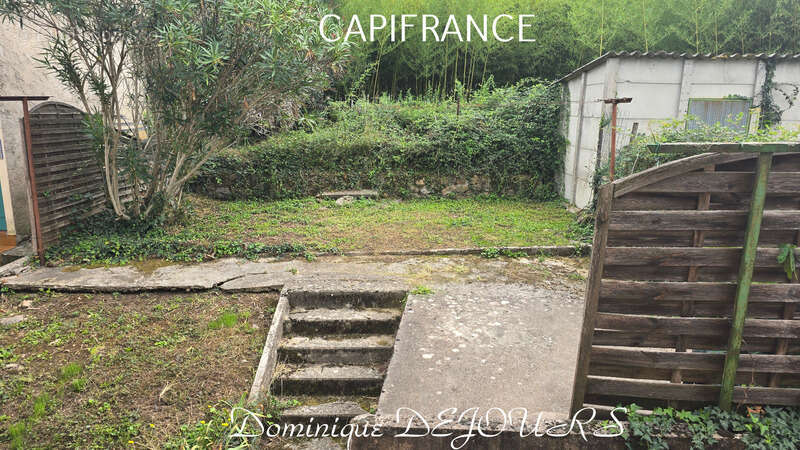 Maison à SAINT-SAUVEUR-DE-MONTAGUT