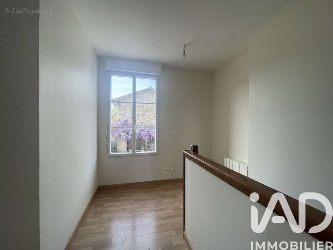 Photo 9 - Appartement à LAVERGNE