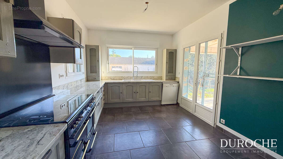 Maison à CADEROUSSE