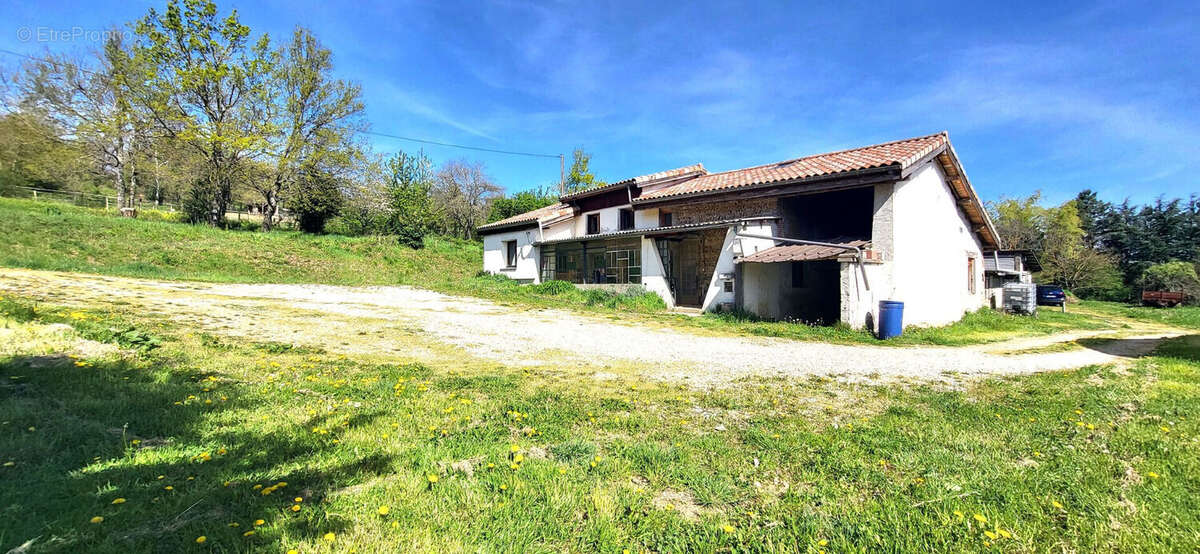 Maison à COUR-ET-BUIS
