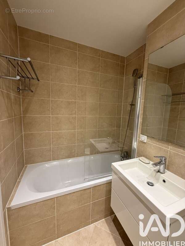 Photo 8 - Appartement à LEVALLOIS-PERRET