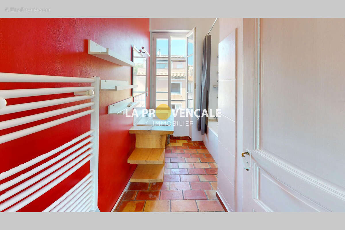 Appartement 64 m² à Pourrieres  - photo 7