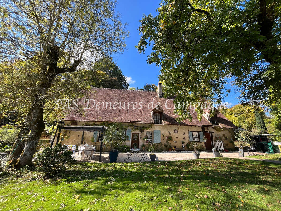 Maison à SURY-EN-VAUX