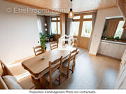 Maison à SALLES-CURAN