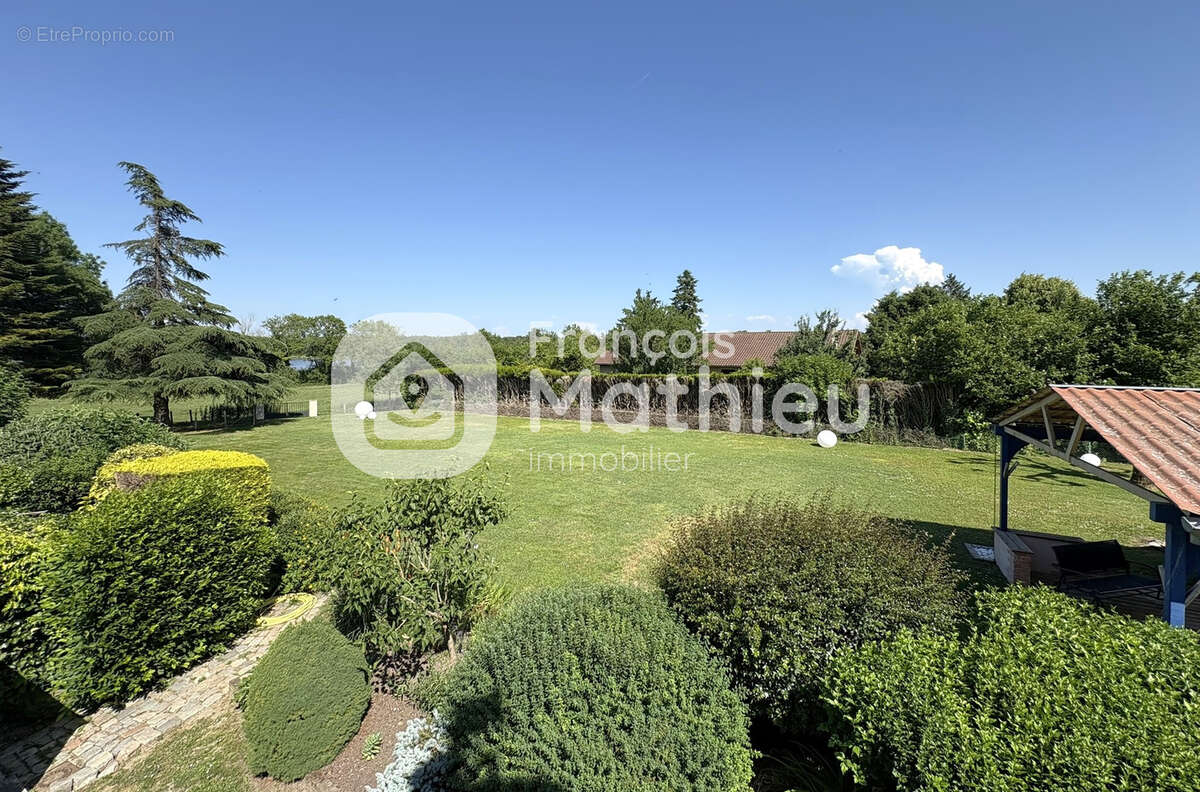 BOULIGNEUX - Propriété de caractère sur 2 211 m2 de terrain - photo 27