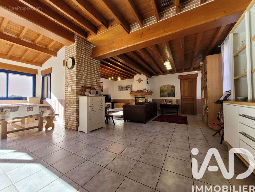 Maison 143 m² à Bailleul  - photo 3