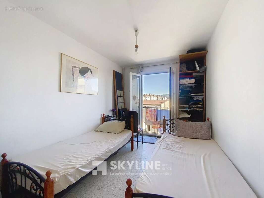 Appartement à MARSEILLE-2E