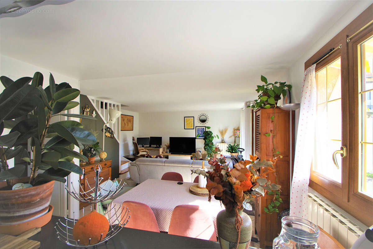 Maison à CARRIERES-SUR-SEINE