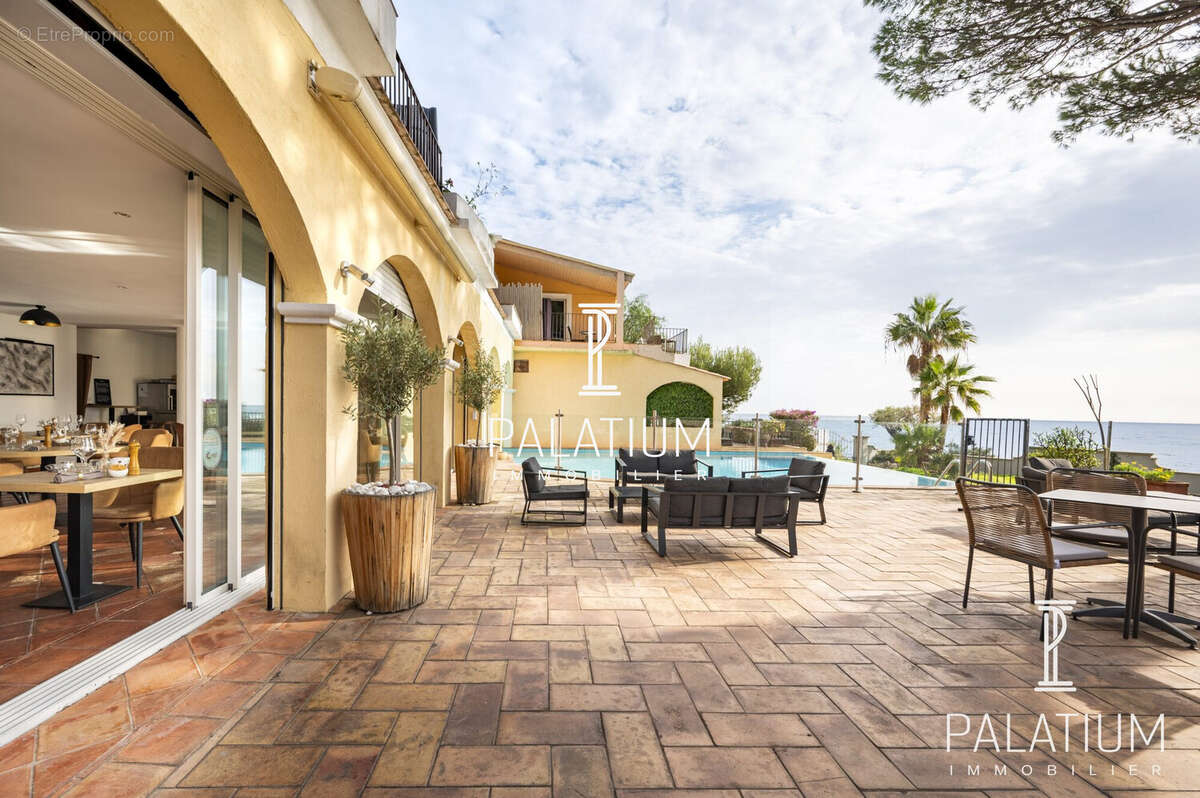 Appartement à FREJUS