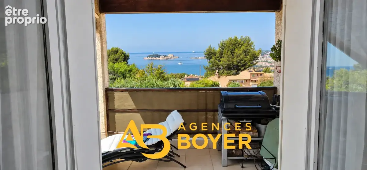 Sanary-sur-mer   t3 duplex atypique de près de 100 m2 au sol, terrasses et vue mer sur bandol et bendor - photo 11
