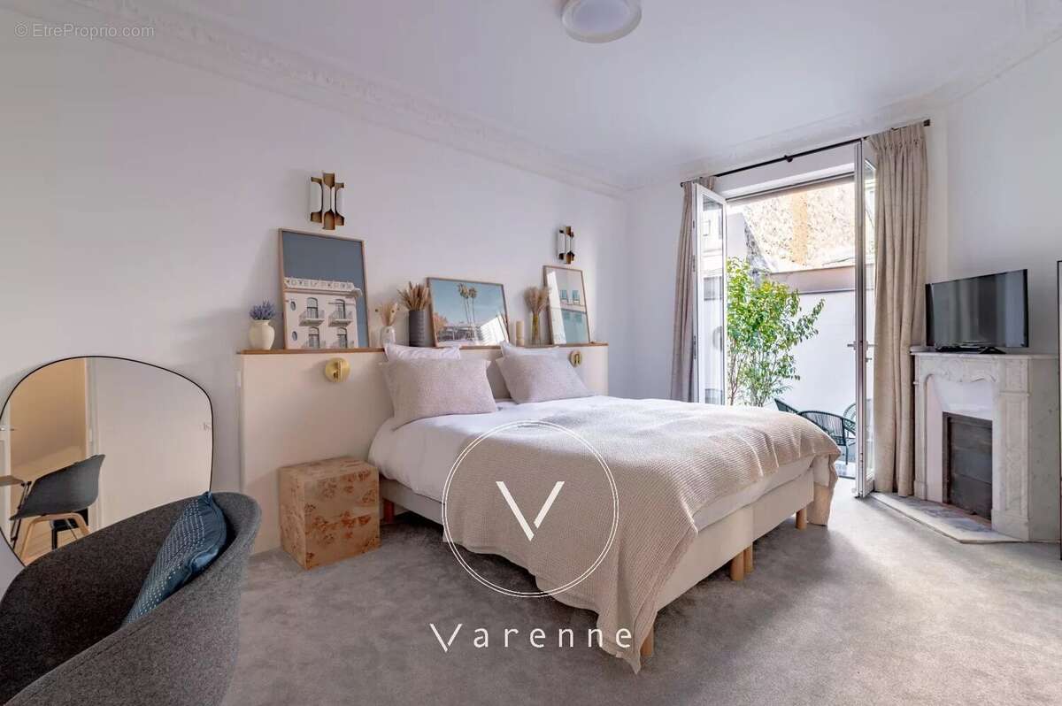 Maison à PARIS-6E