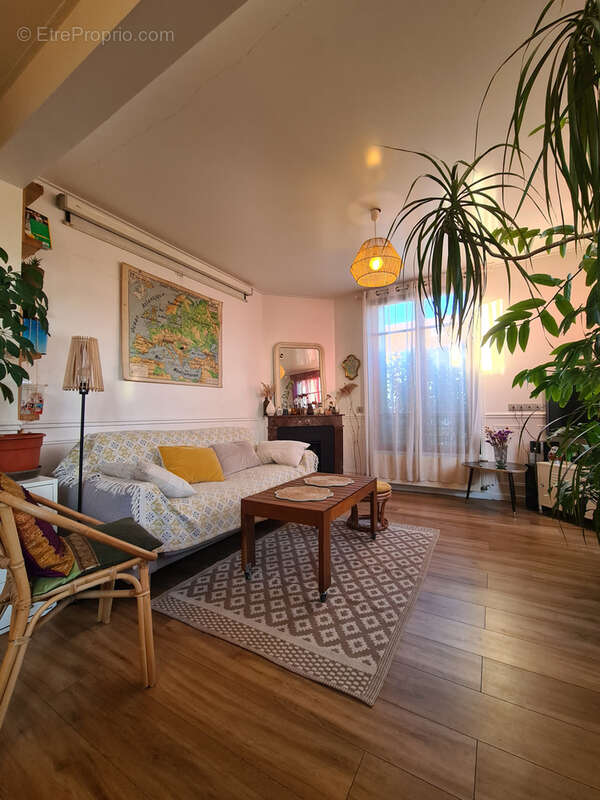 Maison à VAIRES-SUR-MARNE