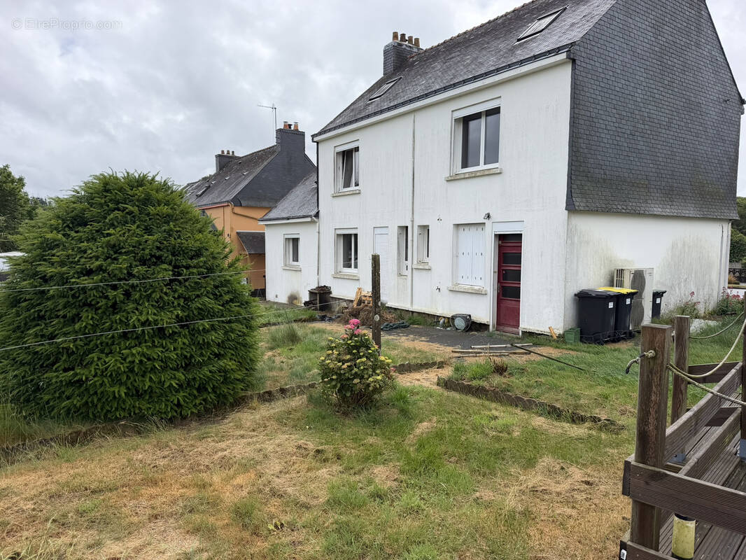Maison à CAMORS