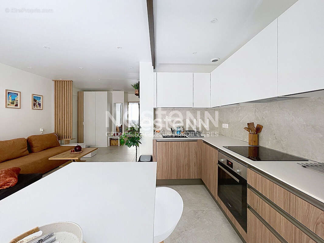 Appartement à VALLAURIS