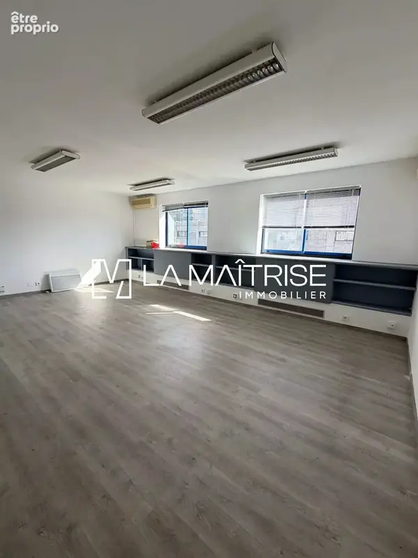 Commerce 94 m² à vendre à Marseille-9e (13009) - photo 4