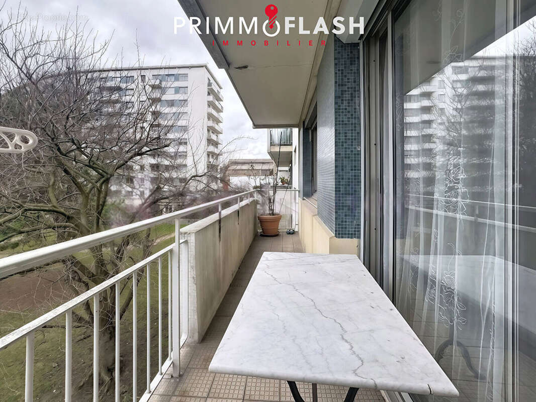 Appartement à AUBERVILLIERS