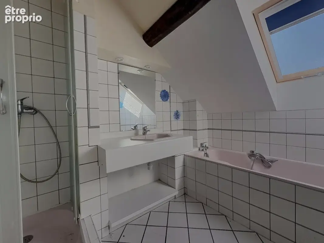 Appartement T3 de 59m2, CONTREXEVILLE - photo 3