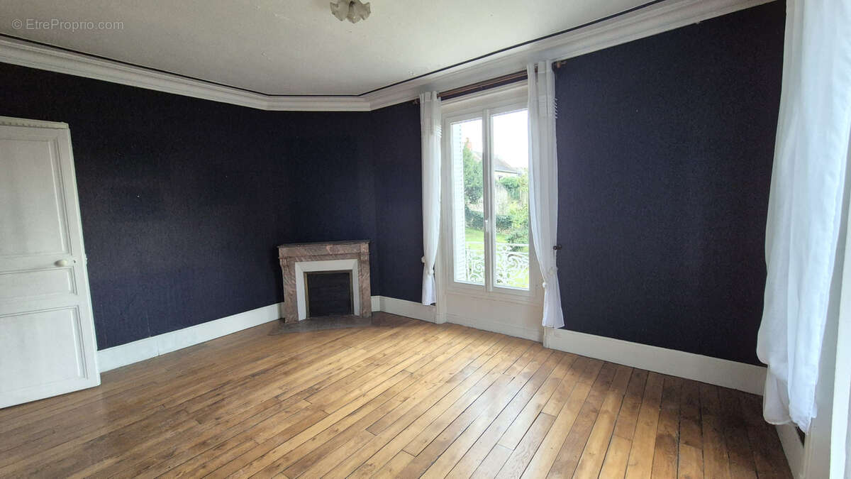 Maison à CHAUMONT-EN-VEXIN