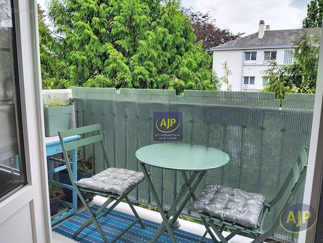 Appartement à SAINT-SEBASTIEN-SUR-LOIRE