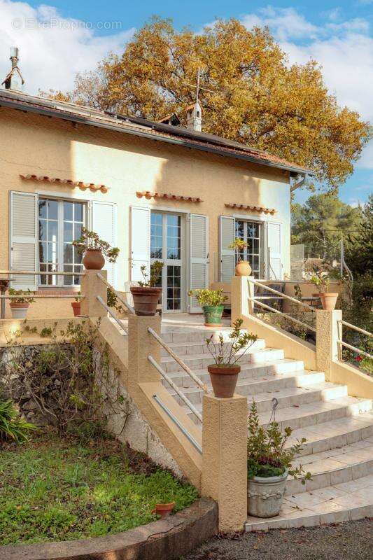 Maison à PEYMEINADE