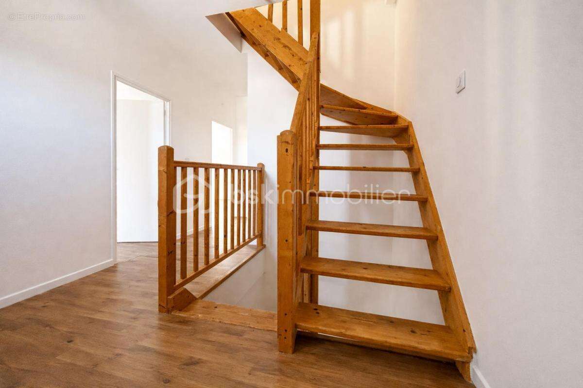 Maison à CHEROY