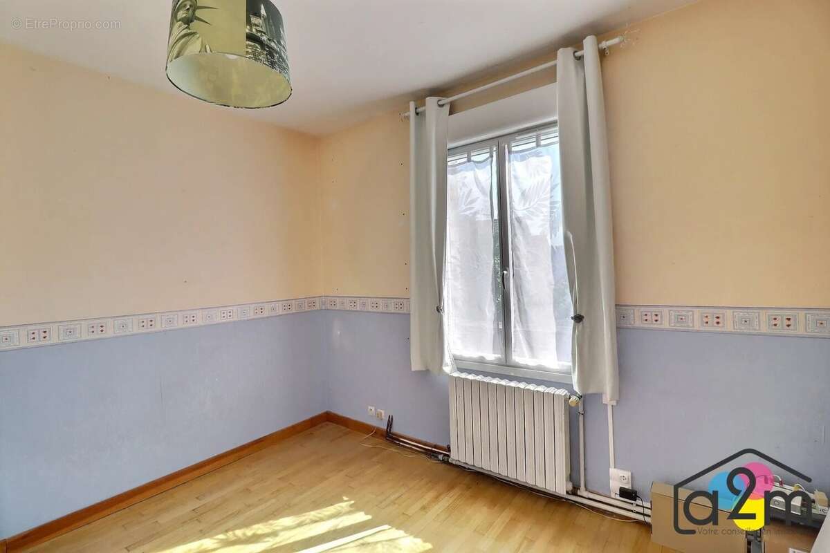 Maison à MONTATAIRE