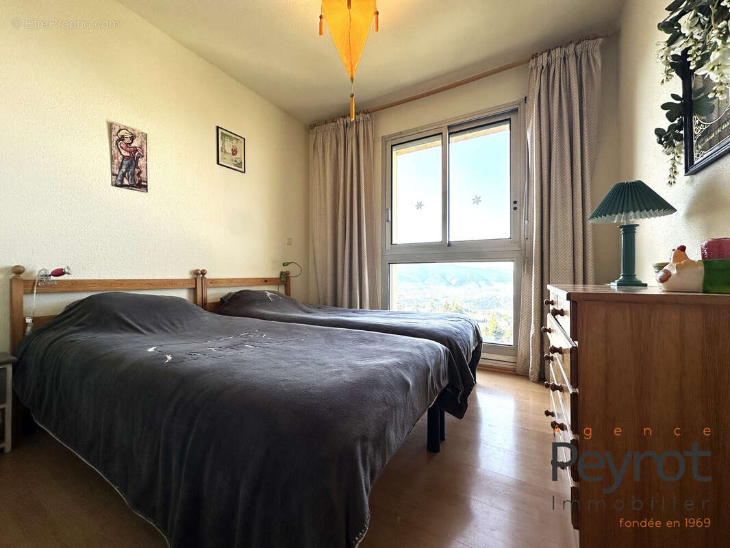 Appartement à FONT-ROMEU-ODEILLO-VIA