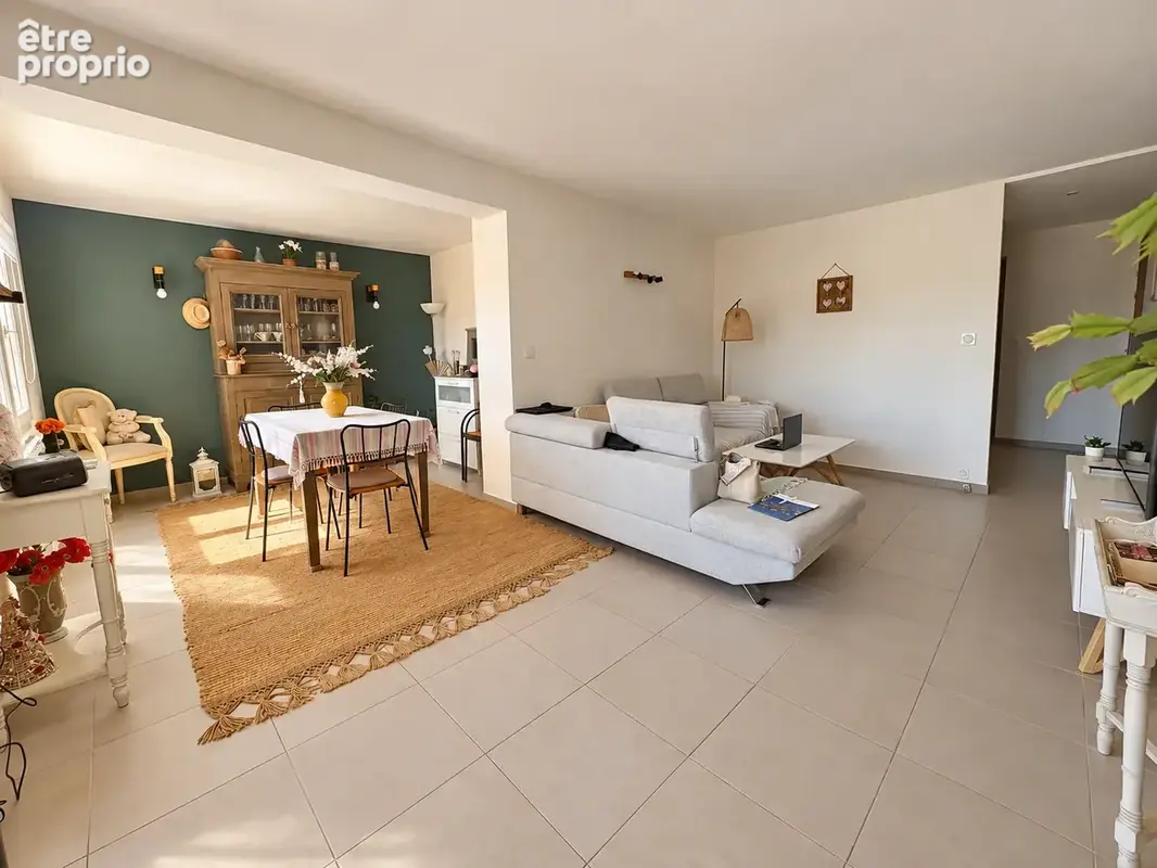 Six-Fours-les-plages - Appartement type 4 avec terrasse & cave - photo 4