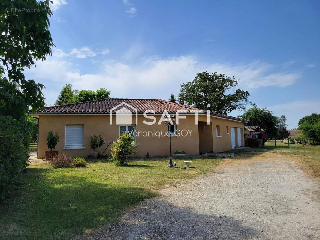 Photo 1 - Maison à SAINT-AULAYE