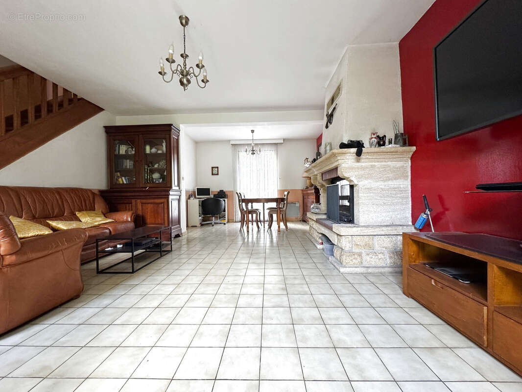Maison à SURVILLIERS