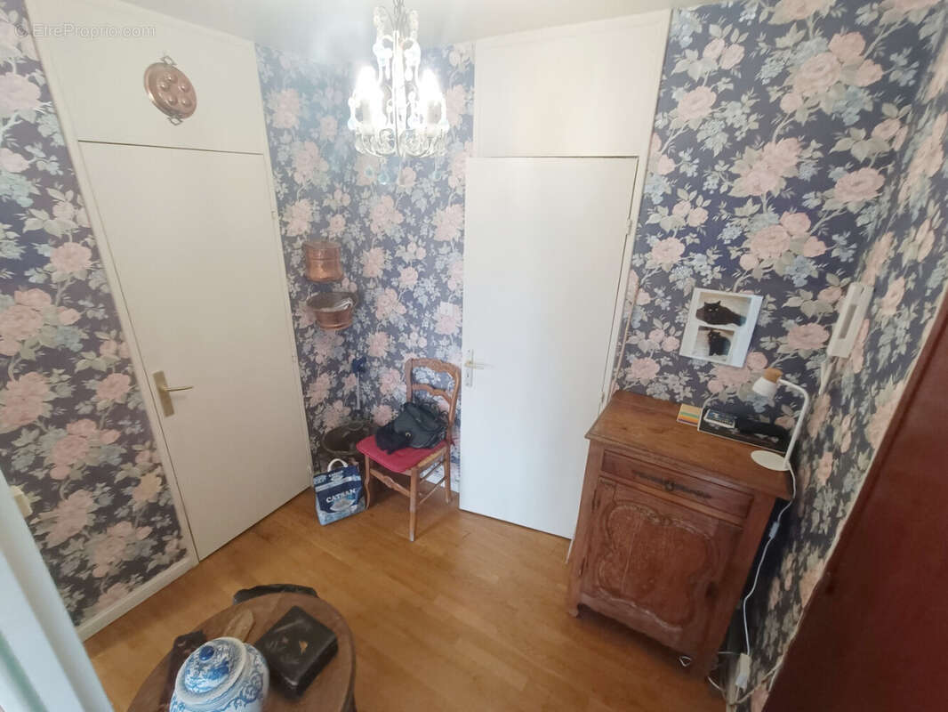 Appartement T5 avec garage et cave - photo 7