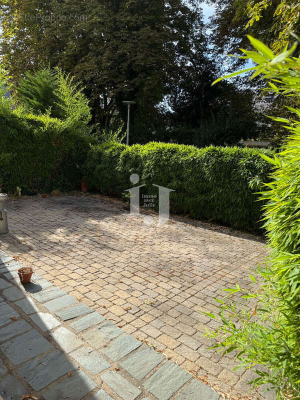 2 pieces avec terrasse quartier des Econdeaux - photo 2