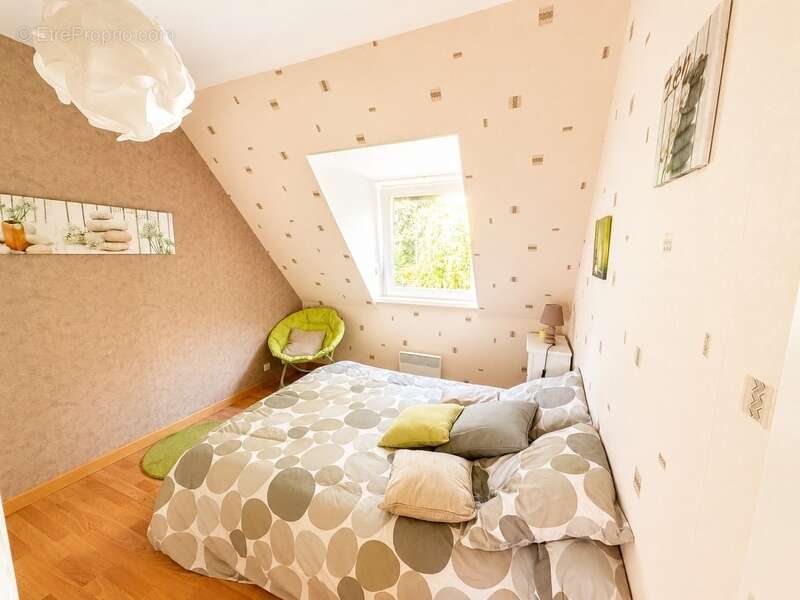 GOUESNOU – Maison familiale 5 chambres avec jardin paysager – Emplacement recherché - photo 15