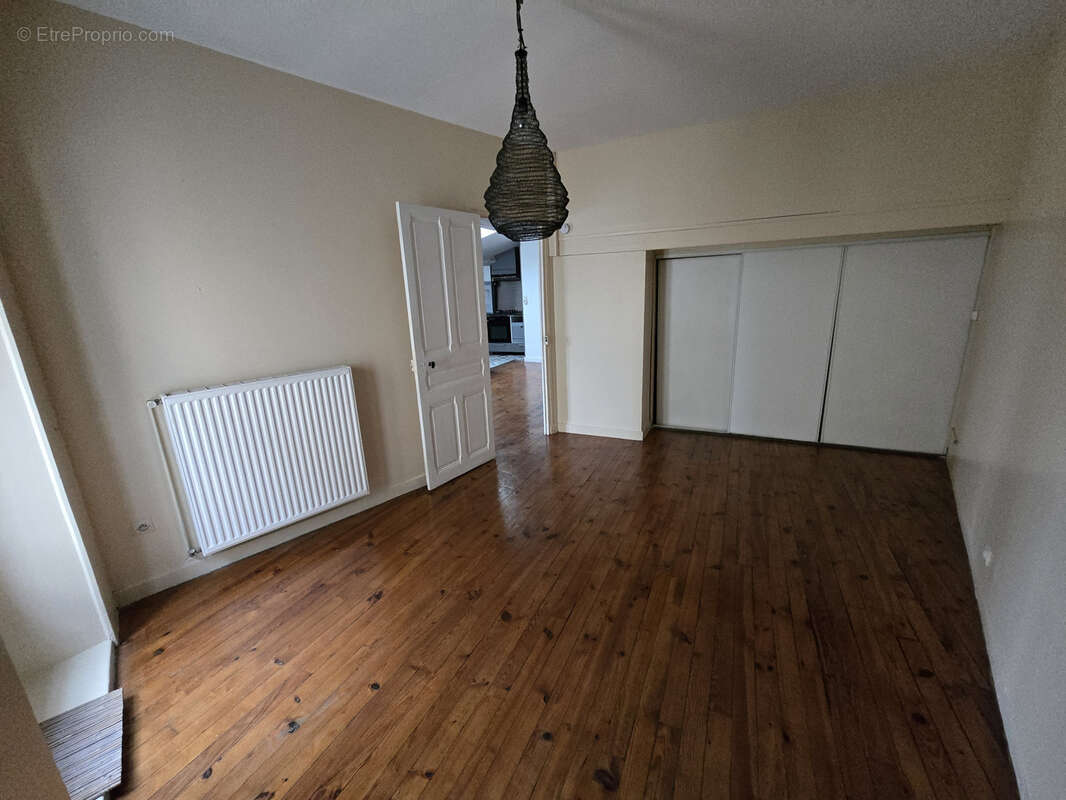 Appartement à ROMANS-SUR-ISERE