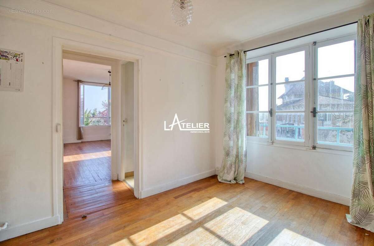 Maison à MAREIL-MARLY