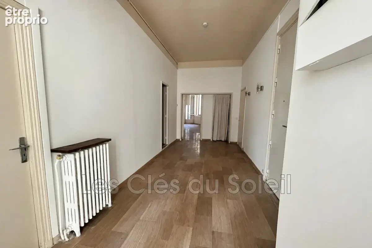 Appartement 155 m² à Toulon  - photo 3