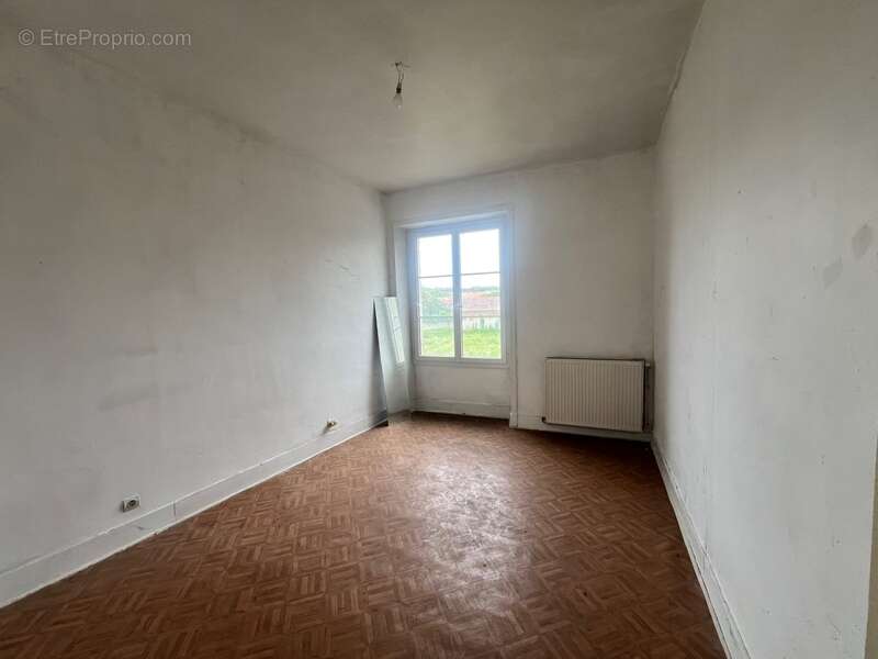 Maison à SCORBE-CLAIRVAUX