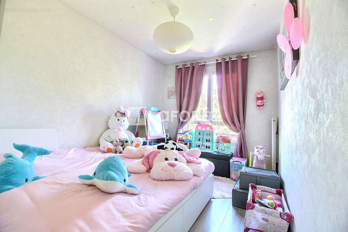 Appartement Gennevilliers 4 pièce(s) 83 m2 - photo 9