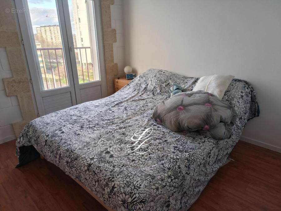 Appartement à ALLONNES
