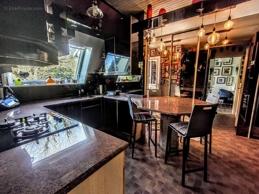 Maison à SAINTRY-SUR-SEINE