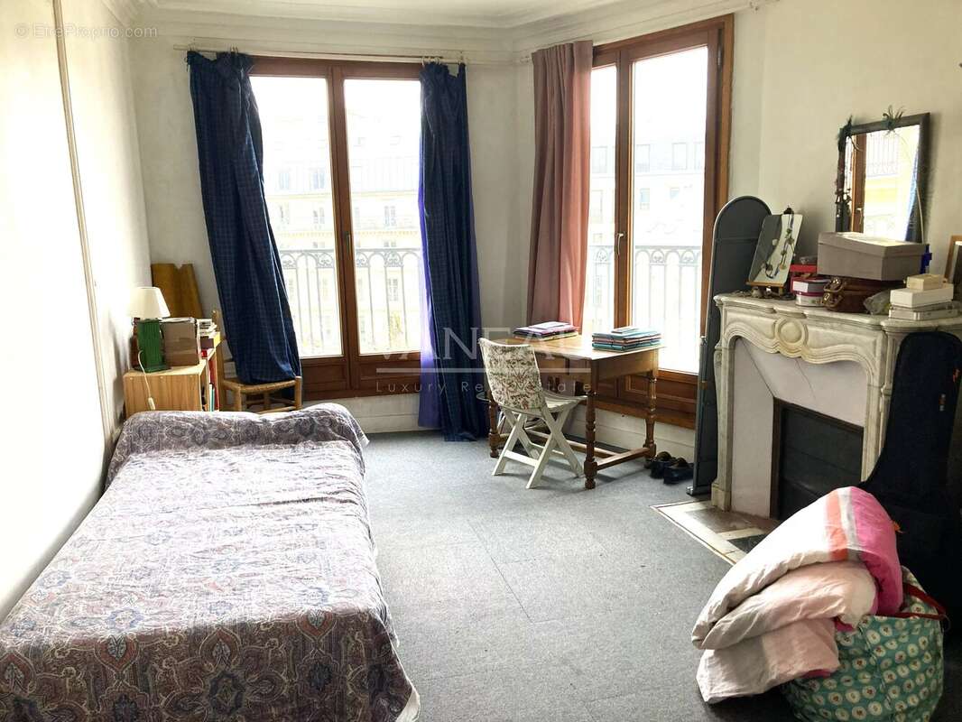 Appartement à PARIS-9E