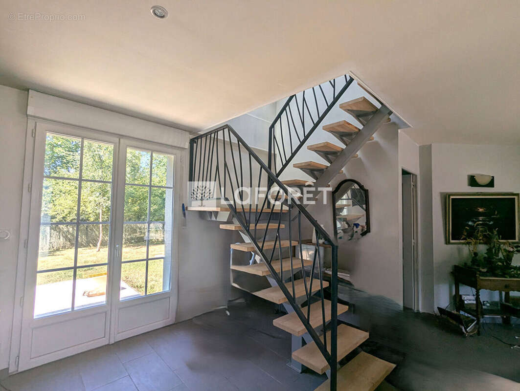 Maison Montchamp 7 pièce(s) 174 m2 - photo 3
