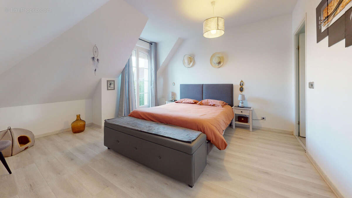 Appartement à FONTENAY-TRESIGNY