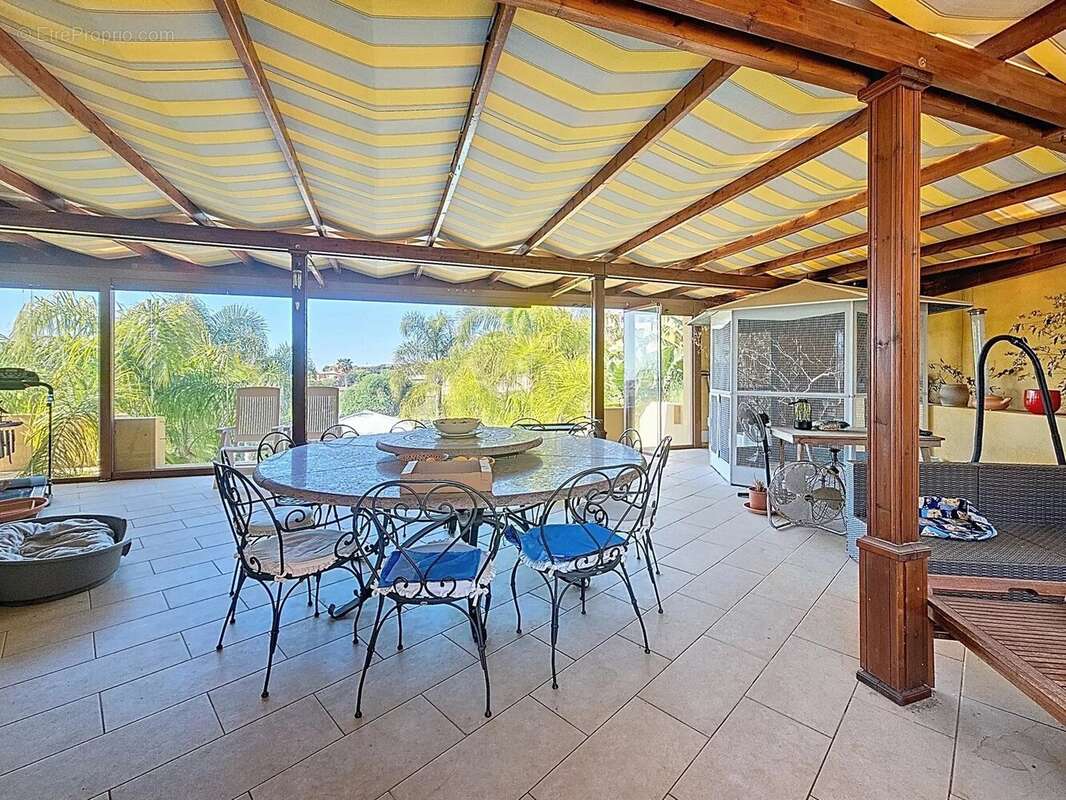 Maison à CAGNES-SUR-MER