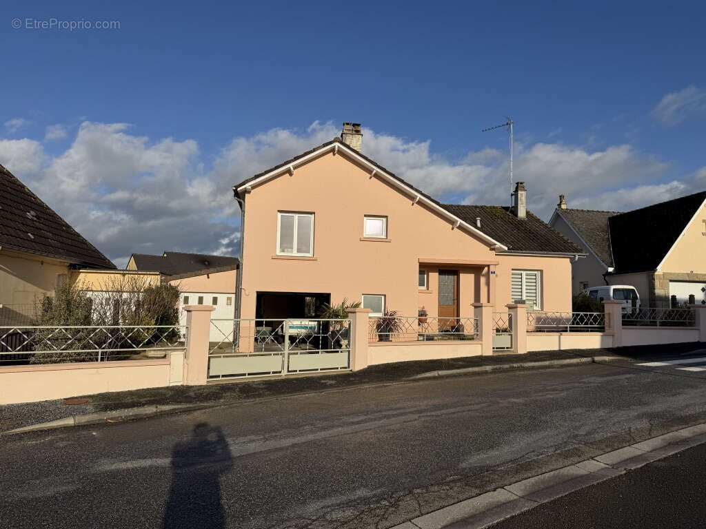 Maison à CHATRES-LA-FORET