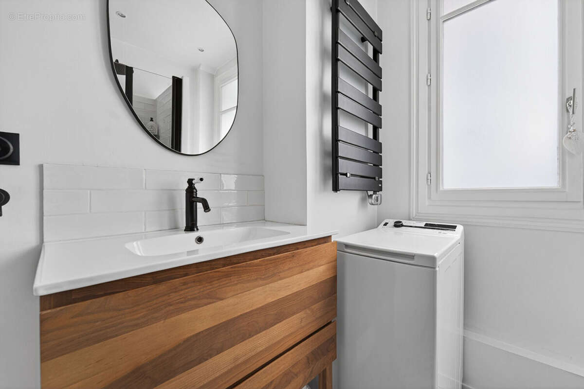 Appartement à PARIS-20E