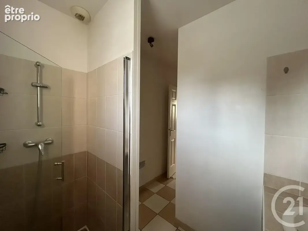 Maison 89 m² à Coutras  - photo 4