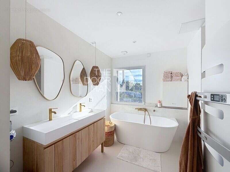 Maison à LES SORINIERES